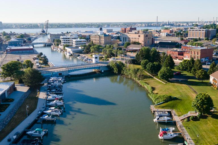 Aerial image Port Huron 768x512